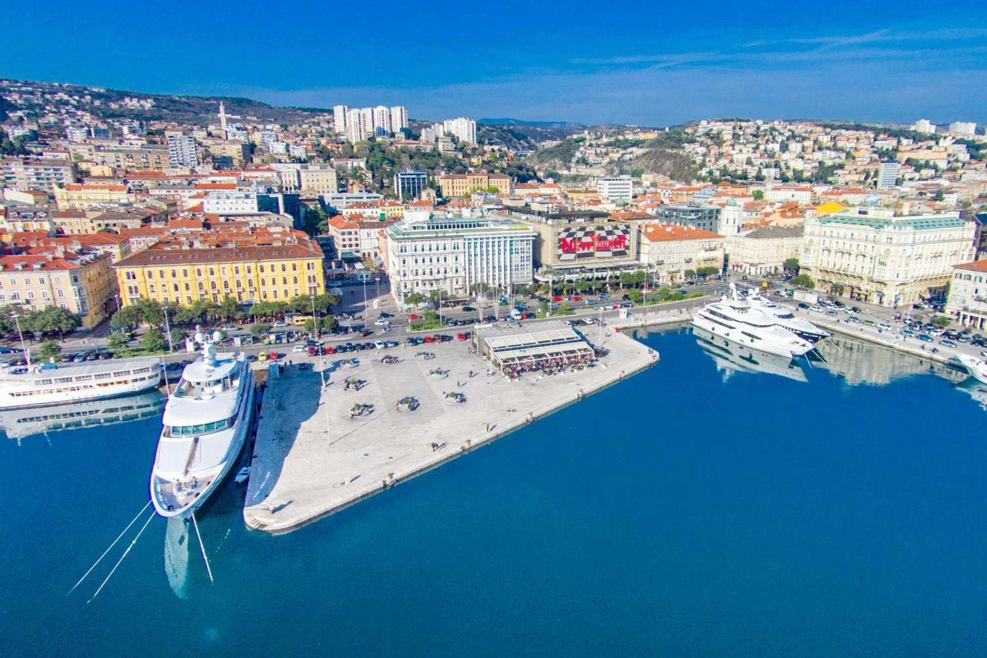 Apartments With Wifi Rijeka - 16539 ภายนอก รูปภาพ